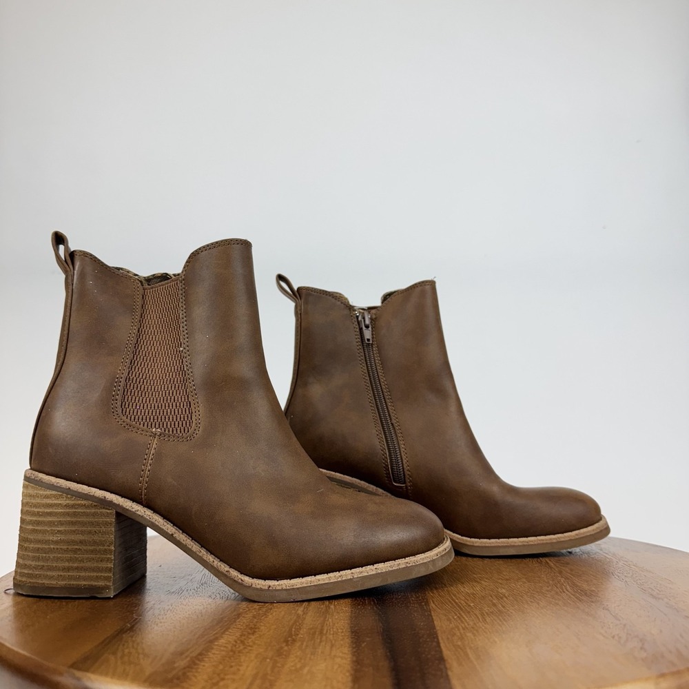 Womens BOC Finn Brown Faux Leather Comfort Heeled Chelsea Ankle Boots Size 6.5 M
